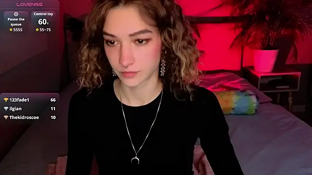 Snapshot of __grace__ chatting on 10.24.25 grace online show from 10.24.25