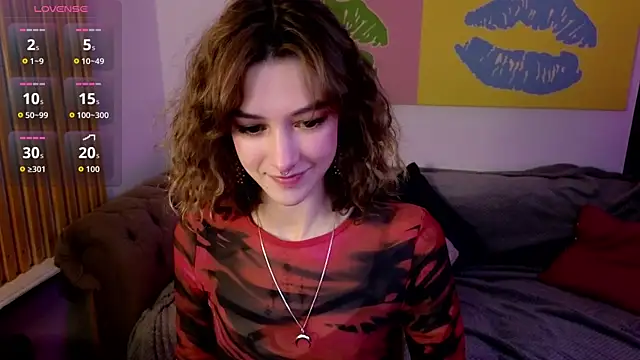 Snapshot of __grace__ chatting on 10.27.25 grace online show from 10.27.25