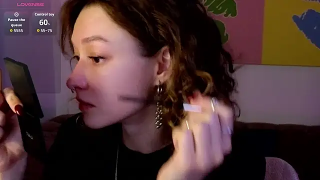 Snapshot of __grace__ chatting on 10.31.25 grace online show from 10.31.25