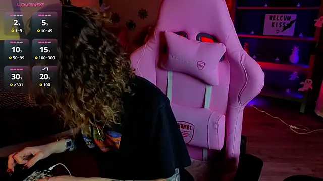 Snapshot of __grace__ chatting on 11.03.25 grace online show from 11.03.25