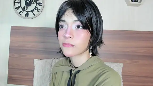 Snapshot of AnnyKitty_ chatting on 09.18.25 AnnyKitty online show from 09.18.25