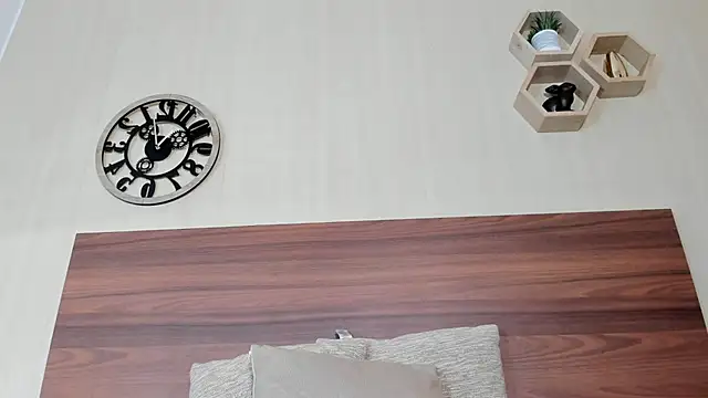 Snapshot of AnnyKitty_ chatting on 09.19.25 AnnyKitty online show from 09.19.25