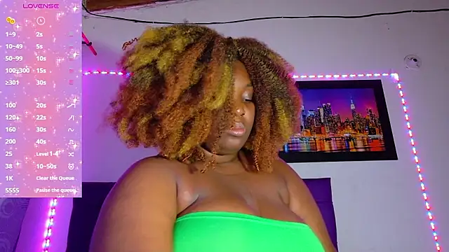 ebony NeighborMoans online show from 03.19.26