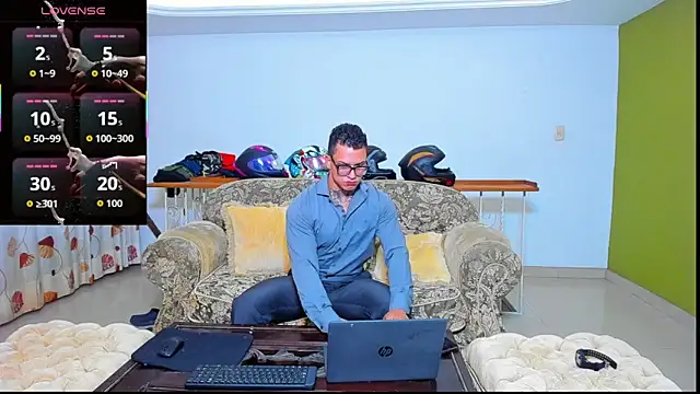 ArnoldSexy  online show from 10.06.25