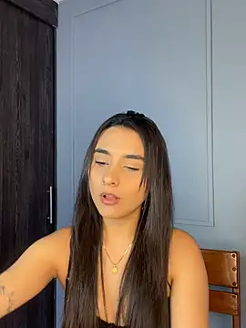 Zafira Montiel online show from 01.08.26