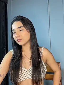 Zafira Montiel online show from 02.15.26