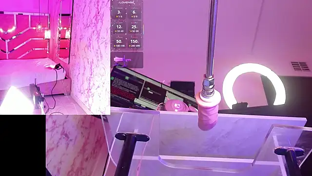 NovaLyn online show from 11.19.25