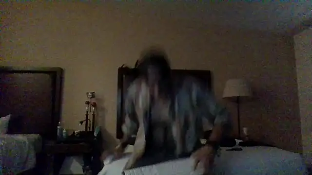 Snapshot of Hothotboyg chatting on 05.17.26 Hothotboyg online show from 05.17.26