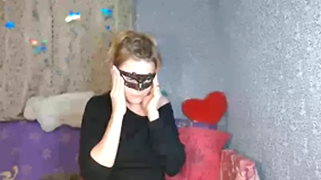 Miss Nona online show from 11.05.25