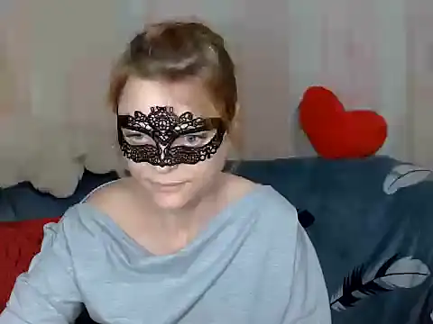 Miss Nona online show from 11.24.25