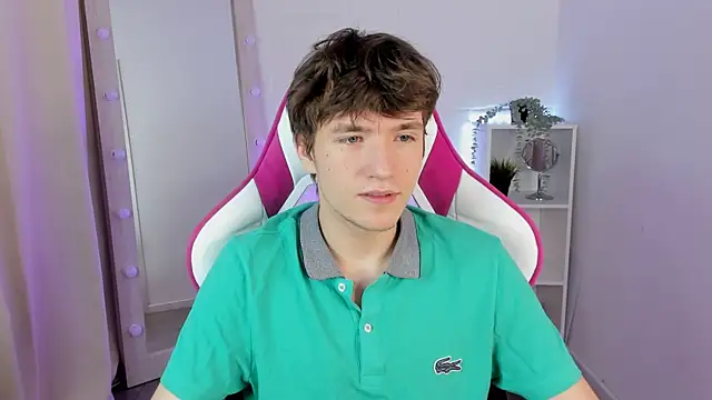 Ethan Rivers online show from 10.12.25