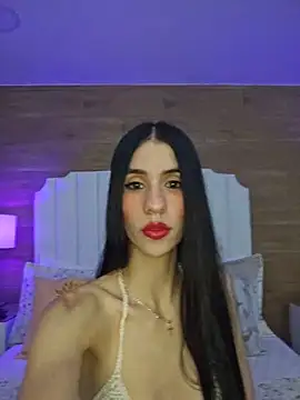 Snapshot of ScarletMore chatting on 11.07.25 ScarletMore online show from 11.07.25