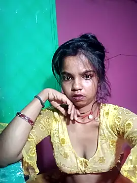 Snapshot of HotPiya439 chatting on 10.10.25 HotPiya439 online show from 10.10.25