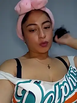 Valejensen0716 online show from 10.24.25