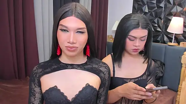 MaxCollins online show from 11.14.25