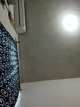 Snapshot of Jovenlechoso2044 chatting on 09.28.25 Jovenlechoso2044 online show from 09.28.25