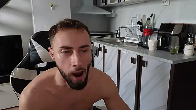 Snapshot of RyanStorm_ chatting on 11.03.25 RyanStorm online show from 11.03.25