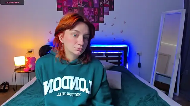 Snapshot of ArinaWinss chatting on 09.27.25 ArinaWinss online show from 09.27.25