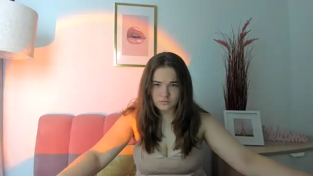 Snapshot of IsabellCharm chatting on 09.17.25 IsabellCharm online show from 09.17.25