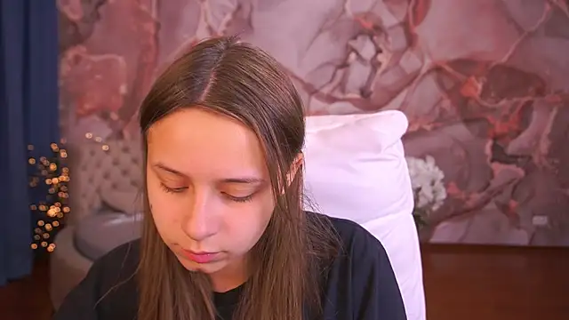 AnnaPearl online show from 10.03.25