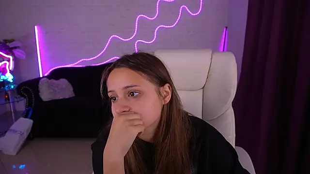 AnnaPearl online show from 10.05.25