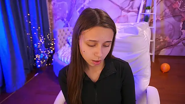 AnnaPearl online show from 11.02.25