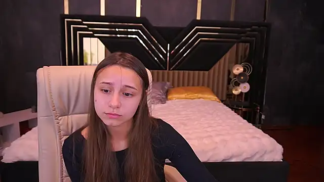 AnnaPearl online show from 11.06.25