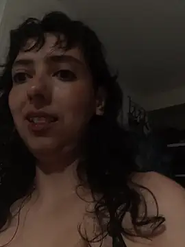 Snapshot of a_Malgosia_mako chatting on 10.26.25 a Malgosia mako online show from 10.26.25