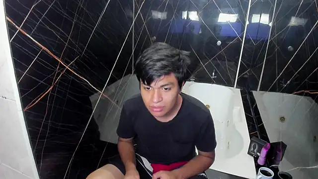 NatyyAlex online show from 10.24.25