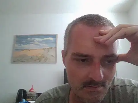 Snapshot of april_patrik chatting on 06.05.26 april patrik online show from 06.05.26