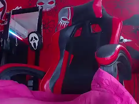 Snapshot of dante_hellsingx chatting on 10.14.25 dante hellsingx online show from 10.14.25