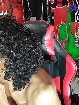 Snapshot of dante_hellsingx chatting on 10.20.25 dante hellsingx online show from 10.20.25