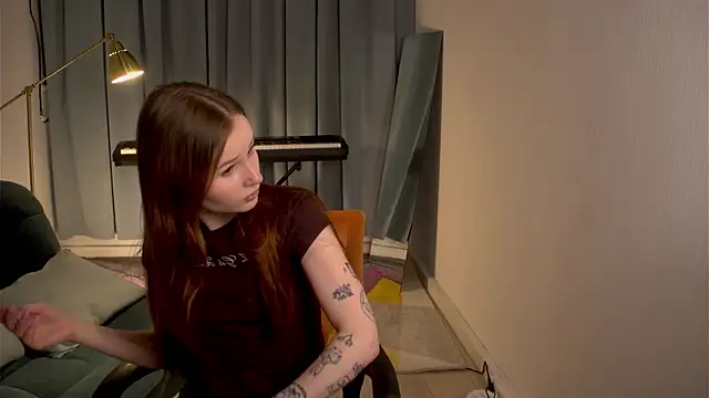 Lillie Woods online show from 09.27.25