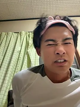 shoma2003 online show from 10.21.25