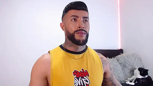 andrea de lucaa online show from 09.26.25