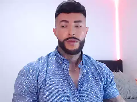 andrea de lucaa online show from 10.17.25