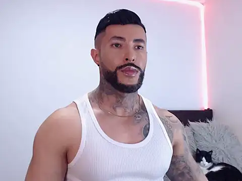 andrea de lucaa online show from 11.21.25