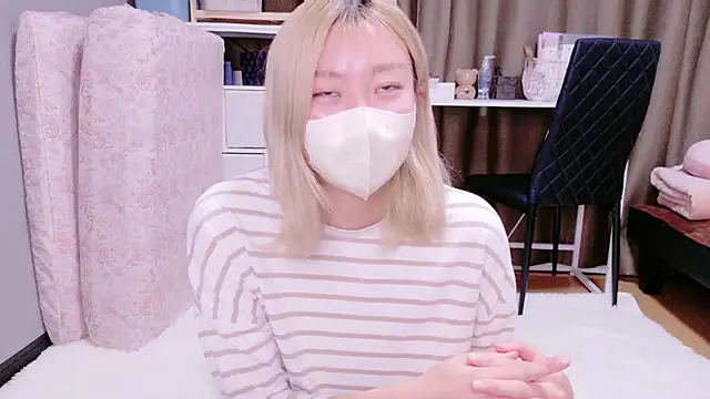 Snapshot of Nana__ch chatting on 12.02.25 Nana ch online show from 12.02.25