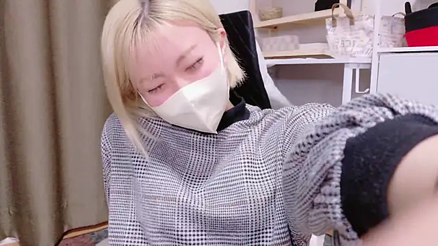 Snapshot of Nana__ch chatting on 03.03.26 Nana ch online show from 03.03.26