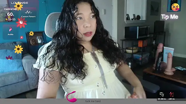 Snapshot of SHEILYN_ chatting on 07.19.26 SHEILYN online show from 07.19.26