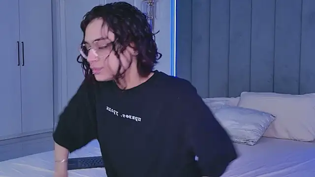 VioletAsh online show from 05.23.26