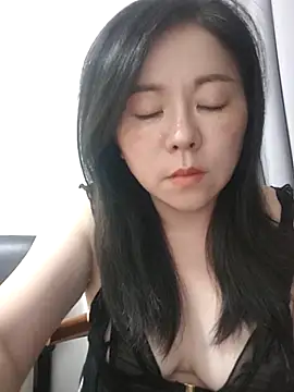 Snapshot of luxi8899 chatting on 09.19.25 luxi8899 online show from 09.19.25