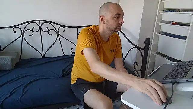 Handsomernguy online show from 10.01.25