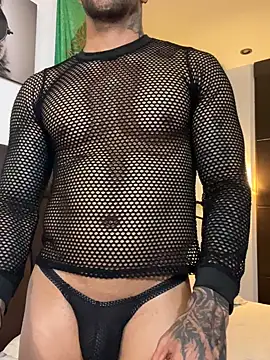 Snapshot of Tomy_maylon chatting on 10.21.25 Tomy maylon online show from 10.21.25