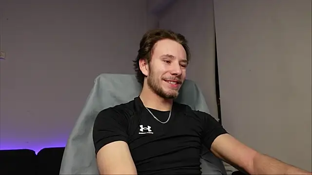 Snapshot of Ethan_Fyre chatting on 10.07.25 Ethan Fyre online show from 10.07.25