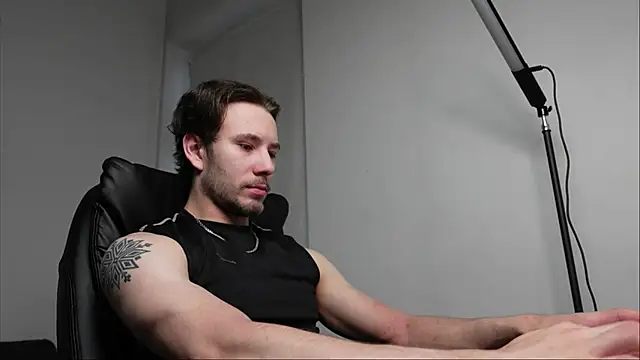 Snapshot of Ethan_Fyre chatting on 10.14.25 Ethan Fyre online show from 10.14.25