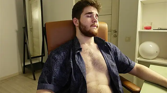 Snapshot of Mark_Maxim chatting on 10.25.25 Mark Maxim online show from 10.25.25