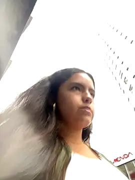 Snapshot of EmilyHarperr chatting on 09.18.25 EmilyHarperr online show from 09.18.25