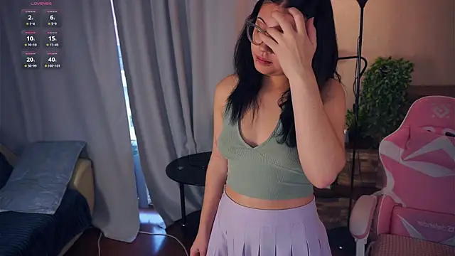 Snapshot of VerniceEngelking chatting on 10.20.25 VerniceEngelking online show from 10.20.25