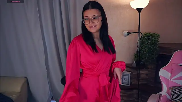 Snapshot of VerniceEngelking chatting on 10.21.25 VerniceEngelking online show from 10.21.25